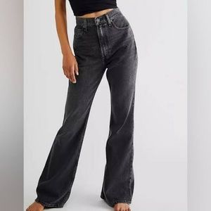 Levi's 70s High Flare Denim Jeans in Black Size 28